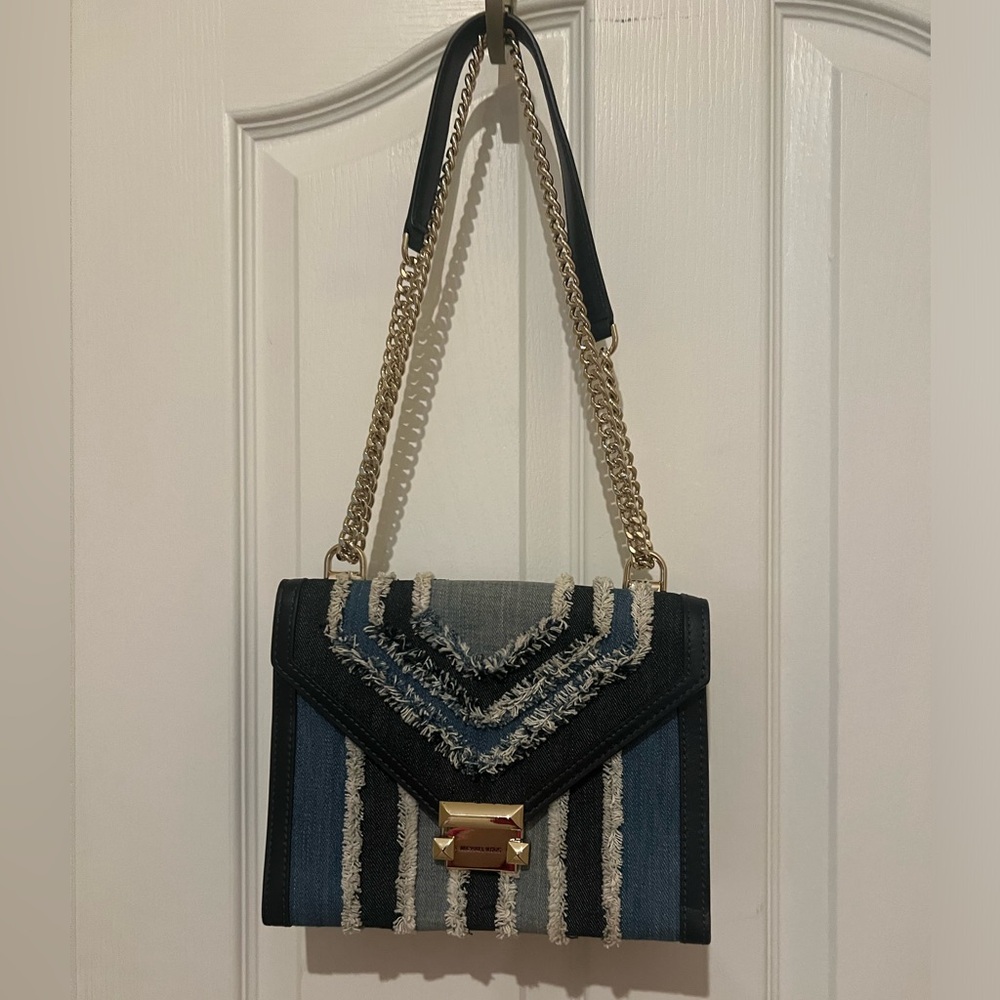 Michael Kors ๐Elegant Blue and White Denim Women's Bag - Picture 4 of 13